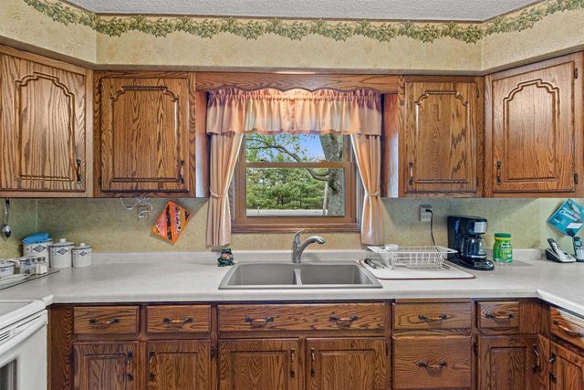 5805 COUNTY HIGHWAY F, Wisconsin Rapids, WI 54495