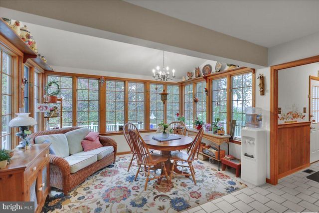 403 ARROWHEAD TRL, Reading, PA 19608