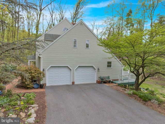 403 ARROWHEAD TRL, Reading, PA 19608