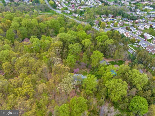 403 ARROWHEAD TRL, Reading, PA 19608