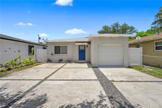 2227 Cody St, Hollywood, FL 33020