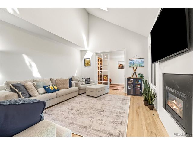 10268 E Lake Dr, Englewood, CO 80111