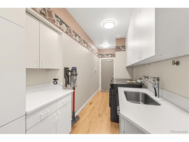 10268 E Lake Dr, Englewood, CO 80111