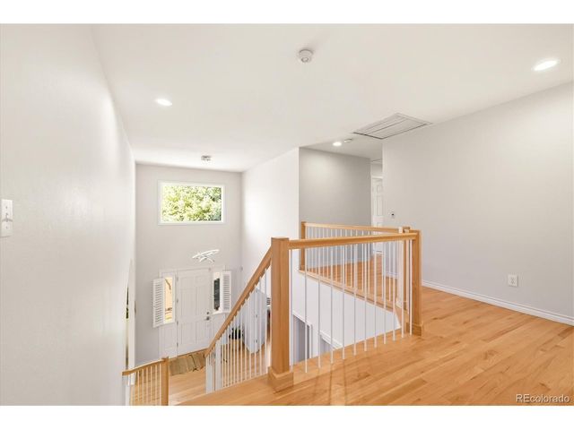 10268 E Lake Dr, Englewood, CO 80111