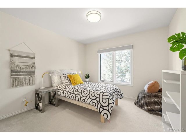 10268 E Lake Dr, Englewood, CO 80111