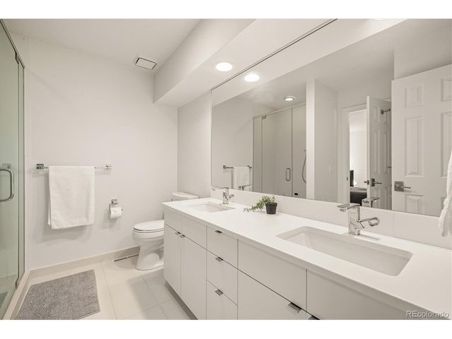 10268 E Lake Dr, Englewood, CO 80111