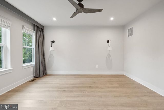 3034 DECLAN WAY, Falls Church, VA 22044