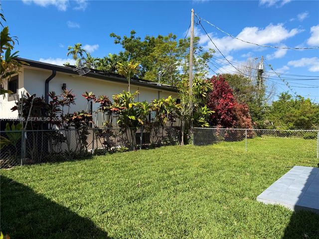 3250 SW 72 Court, Miami, FL 33155