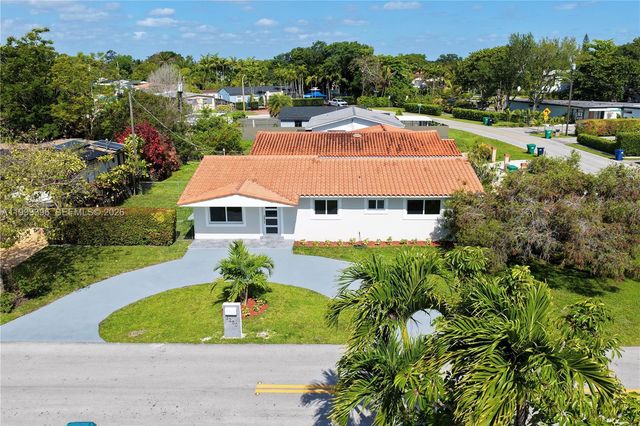 3250 SW 72 Court, Miami, FL 33155