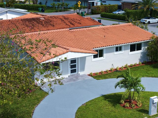 3250 SW 72 Court, Miami, FL 33155