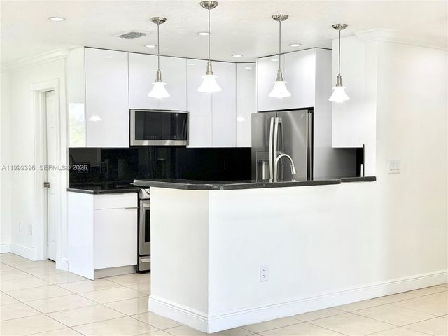 3250 SW 72 Court, Miami, FL 33155