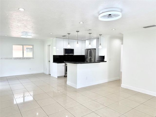 3250 SW 72 Court, Miami, FL 33155