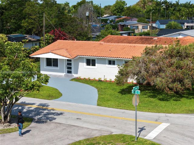 3250 SW 72 Court, Miami, FL 33155