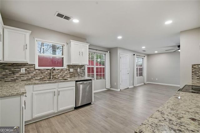 3301 Pine Grove Circle SE, Atlanta, GA 30316