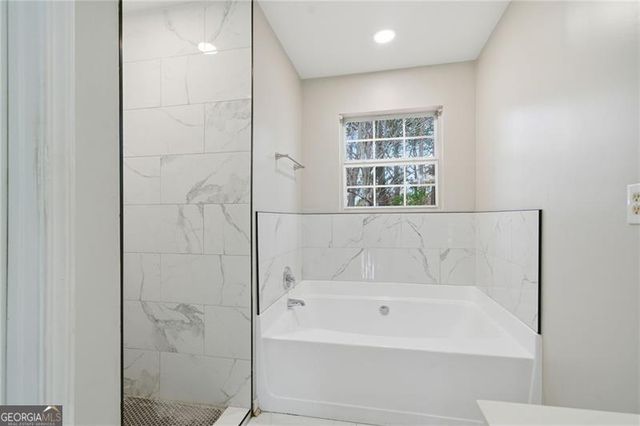 3301 Pine Grove Circle SE, Atlanta, GA 30316