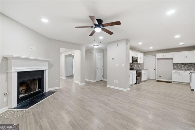 3301 Pine Grove Circle SE, Atlanta, GA 30316