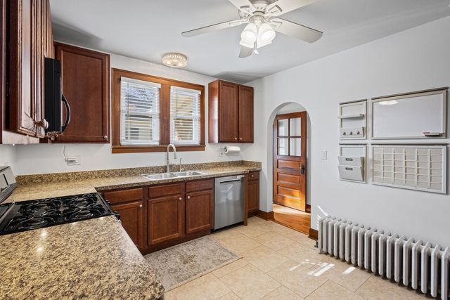 664 Burton Avenue, Highland Park, IL 60035