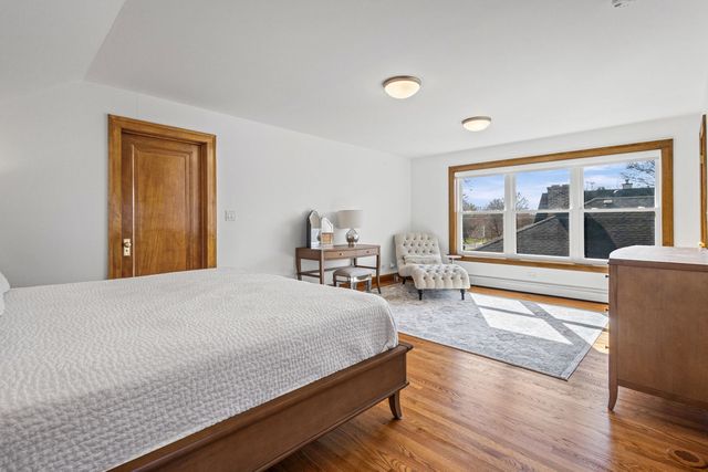 664 Burton Avenue, Highland Park, IL 60035