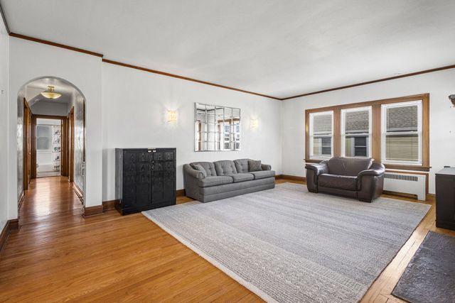 664 Burton Avenue, Highland Park, IL 60035