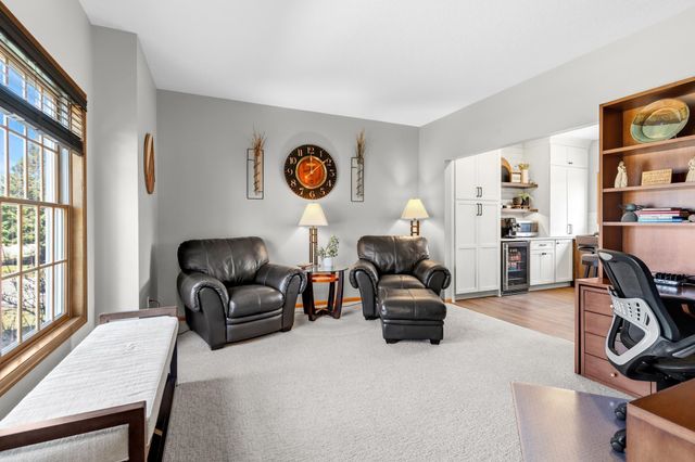 1316 Berwick Lane, Mahtomedi, MN 55115