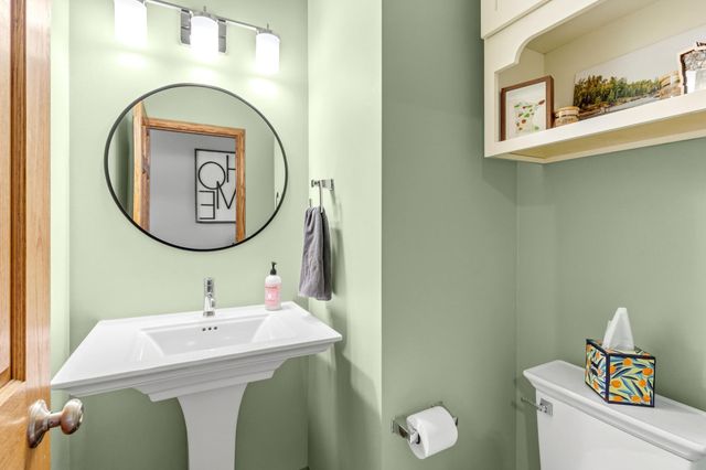 1316 Berwick Lane, Mahtomedi, MN 55115