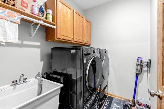 1316 Berwick Lane, Mahtomedi, MN 55115