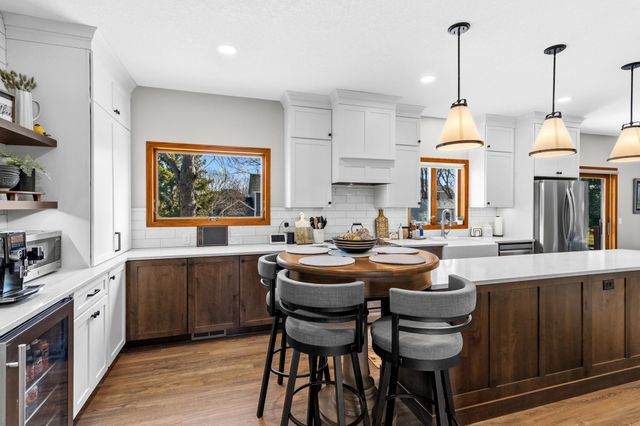 1316 Berwick Lane, Mahtomedi, MN 55115