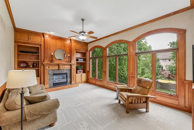 3617 149th Street, Urbandale, IA 50323
