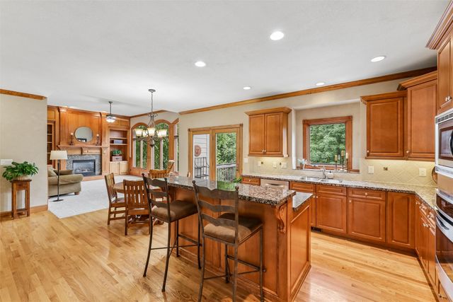 3617 149th Street, Urbandale, IA 50323