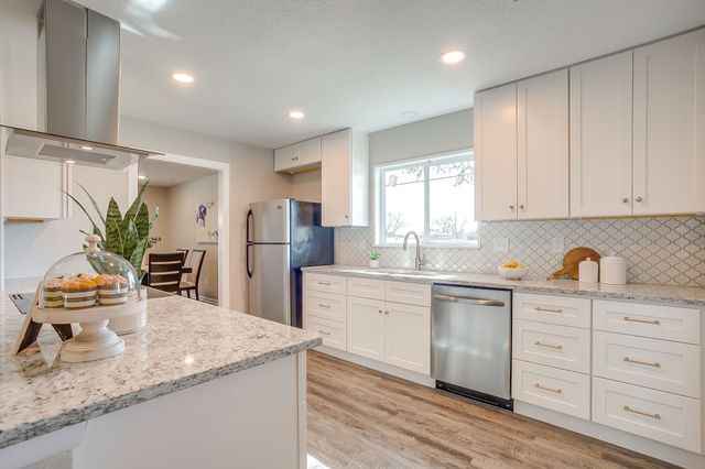 6940 Bal Lake Drive, Fort Worth, TX 76116