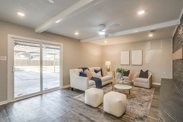 6940 Bal Lake Drive, Fort Worth, TX 76116