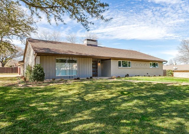 6940 Bal Lake Drive, Fort Worth, TX 76116