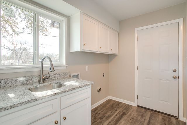 6940 Bal Lake Drive, Fort Worth, TX 76116