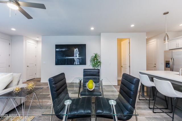 476 S SOHO Lane 2, Chandler, AZ 85225