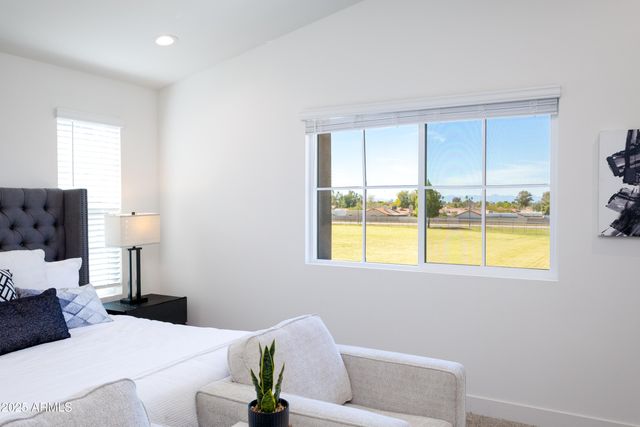 476 S SOHO Lane 2, Chandler, AZ 85225