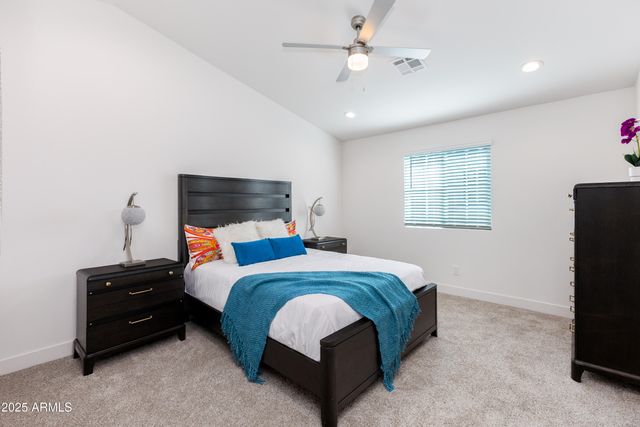 476 S SOHO Lane 2, Chandler, AZ 85225