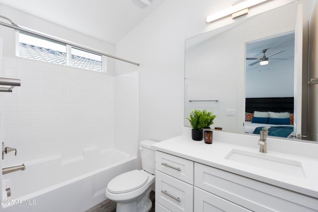 476 S SOHO Lane 2, Chandler, AZ 85225