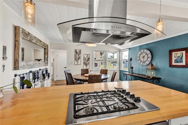 8021 Sterling, Huntington Beach, CA 92646