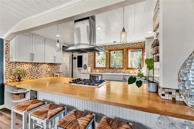 8021 Sterling, Huntington Beach, CA 92646