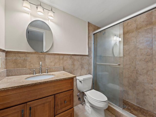 6900 N Kendall Dr A203, Pinecrest, FL 33156