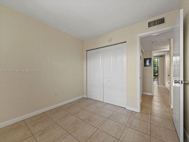 6900 N Kendall Dr A203, Pinecrest, FL 33156