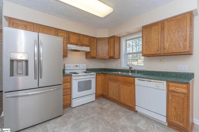 107 Brookside Circle, Honea Path, SC 29654