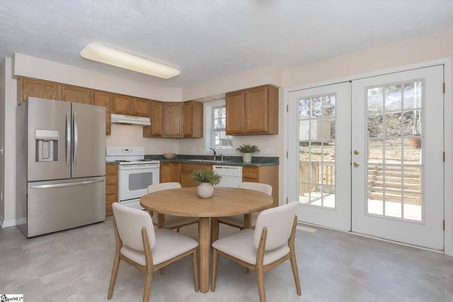 107 Brookside Circle, Honea Path, SC 29654
