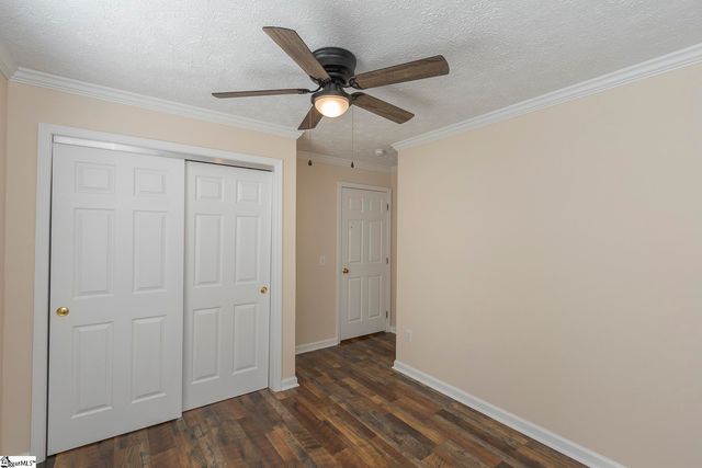 107 Brookside Circle, Honea Path, SC 29654