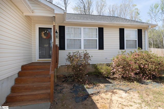 107 Brookside Circle, Honea Path, SC 29654