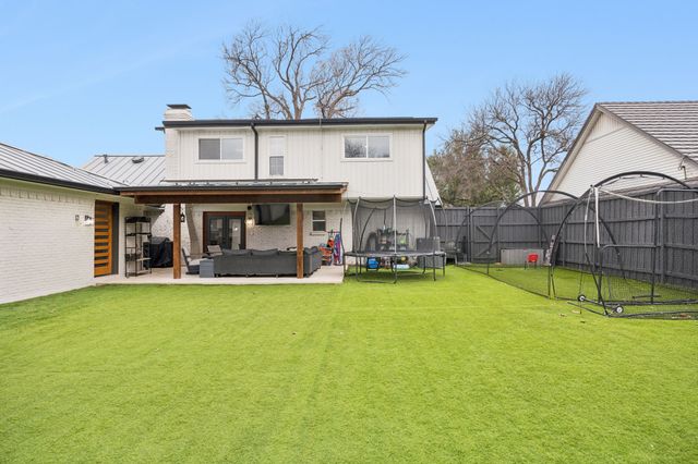 13326 Rolling Hills Lane, Dallas, TX 75240