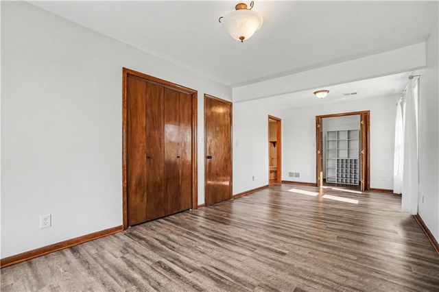 13319 Darlin Drive, Smithville, MO 64089