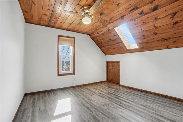 13319 Darlin Drive, Smithville, MO 64089