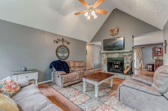 264 Fox Den Circle, Jasper, GA 30143