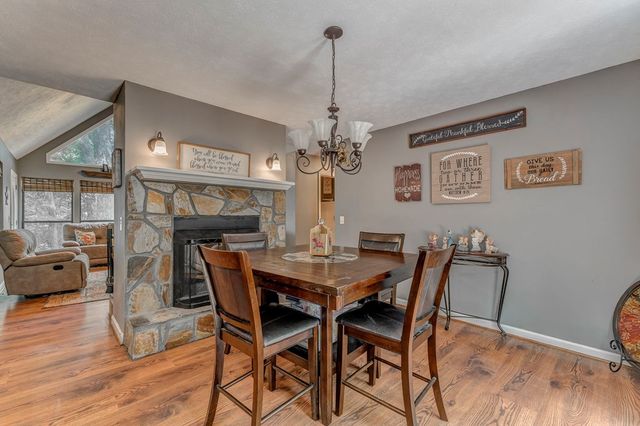 264 Fox Den Circle, Jasper, GA 30143
